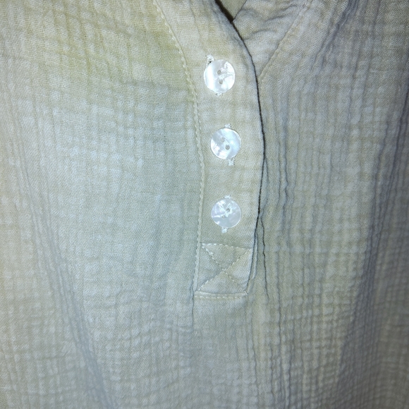 Dokotoo Medium Lightweight Gauze Henley Top in Tan - Picture 3 of 8